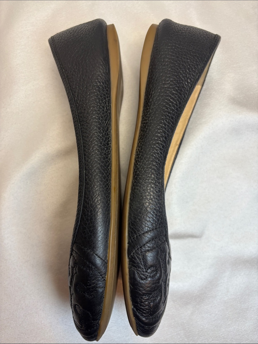 Tory Burch Black Pebbled Leather Logo Ballet Flats - Picture 9 of 10